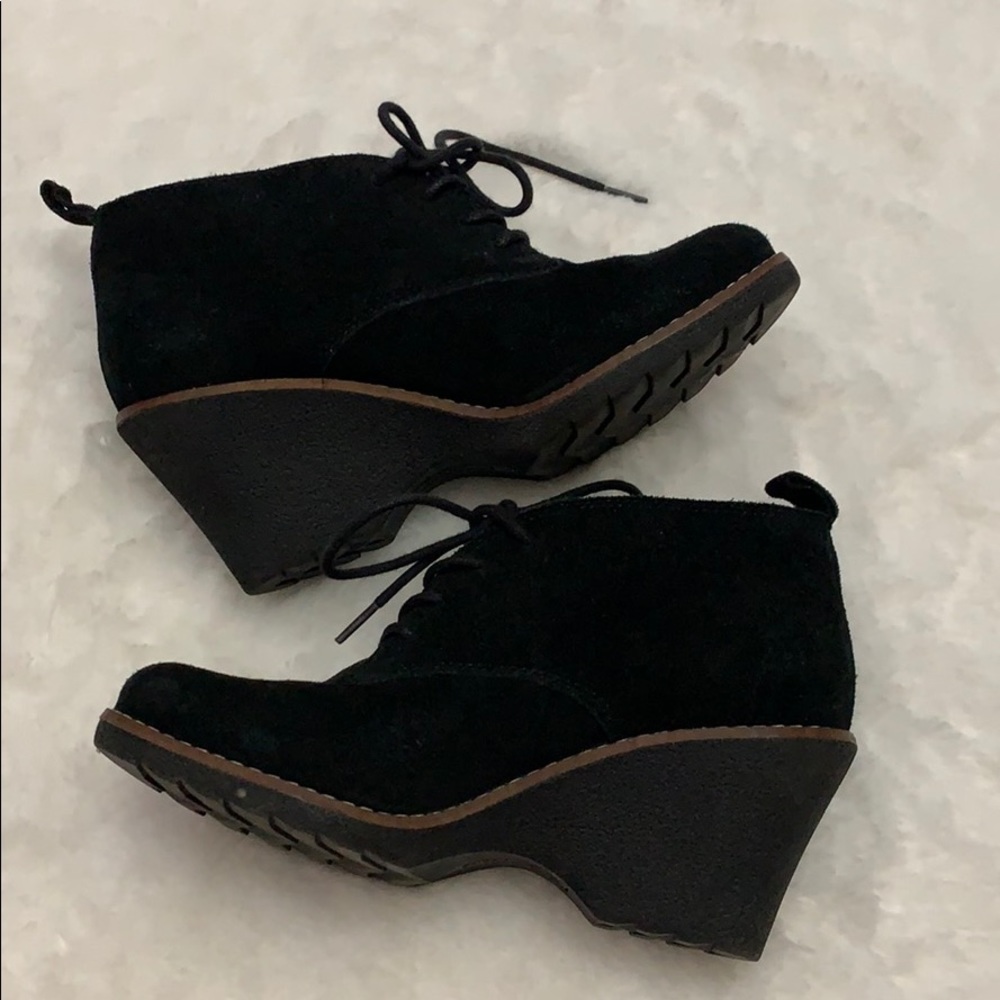 White Mountain Irma lace up Wedge Bootie